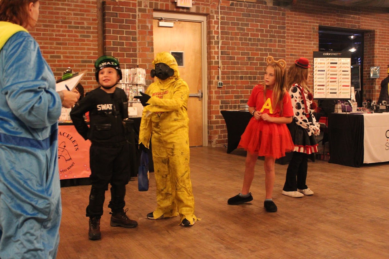 8-10 Costume Contest